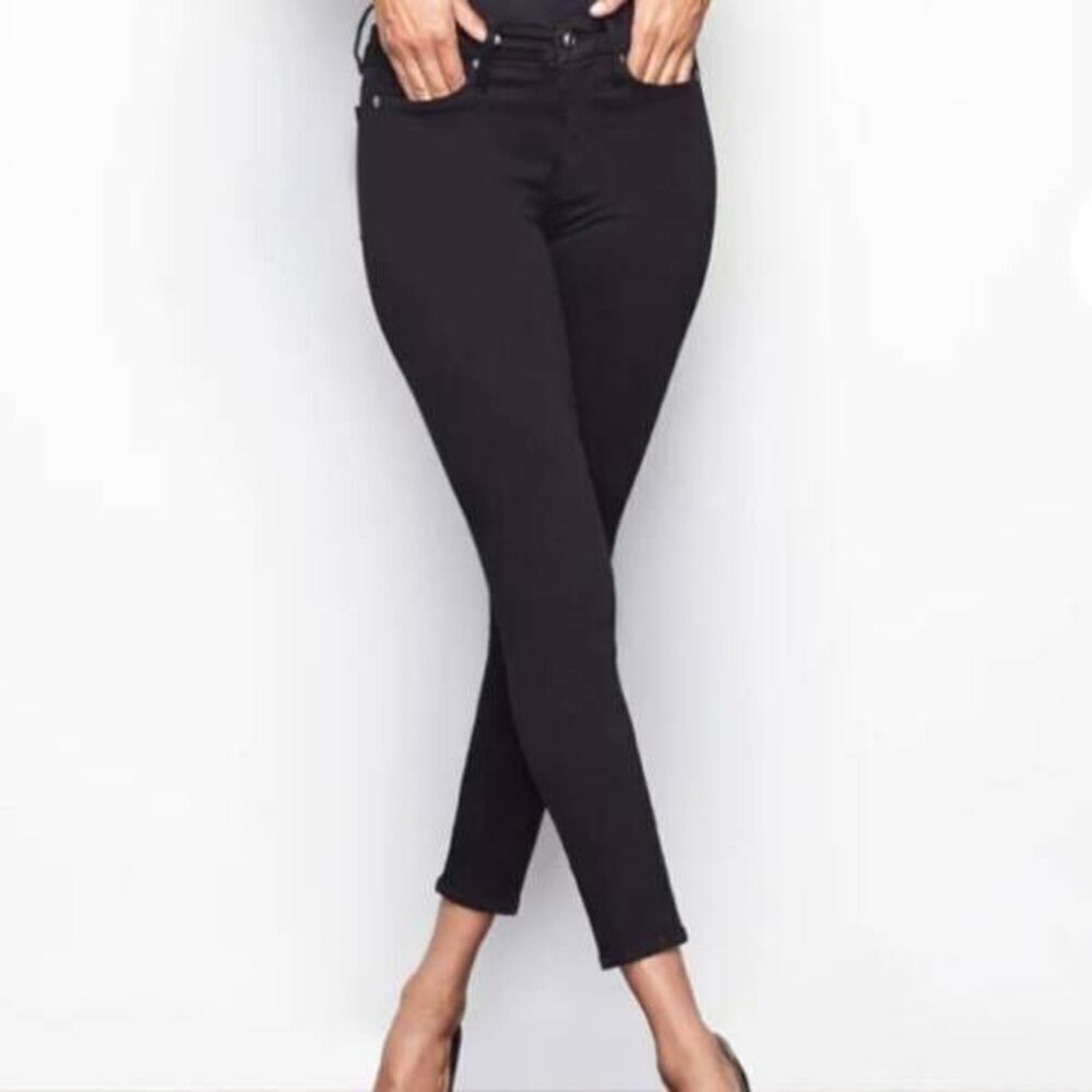 Good American good legs crop jeans in black sz 8/29